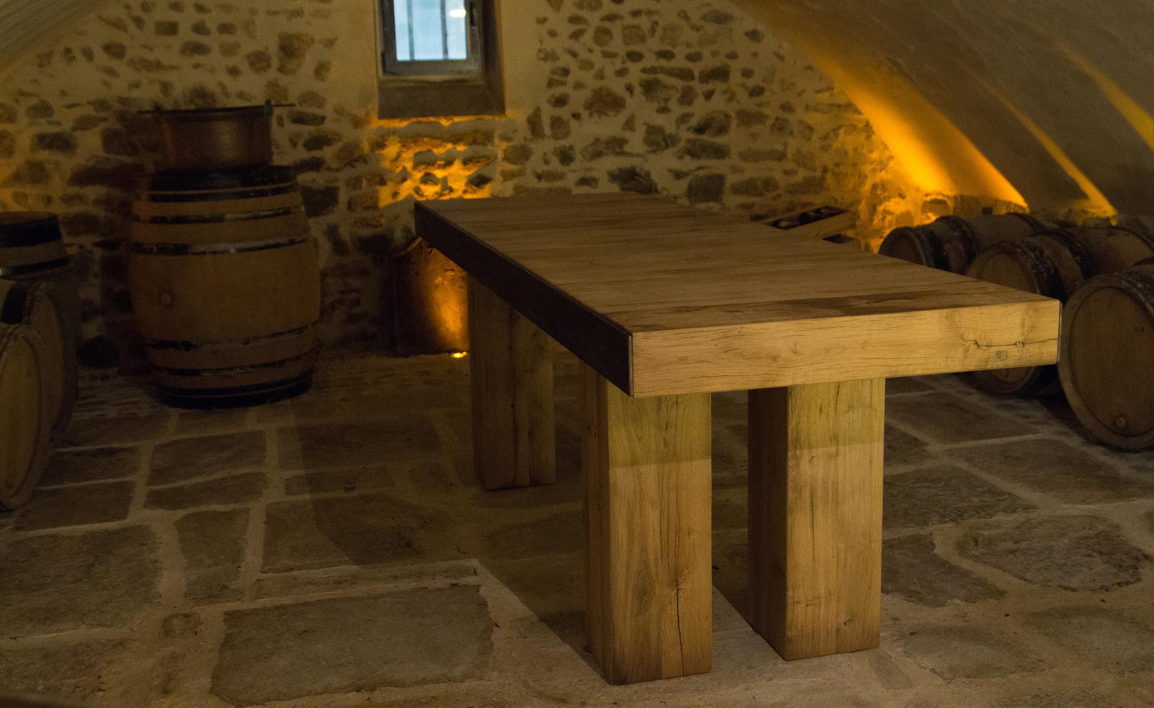 Table de degustation pour cave a vin