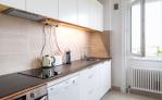 Petite cuisine en bois plan travail dekton